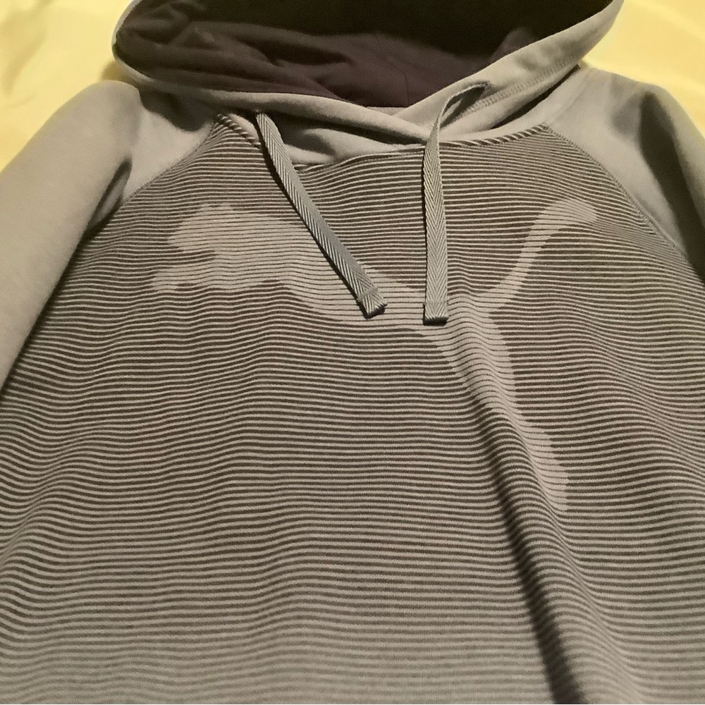 Puma hoodie - Picture 11 of 16